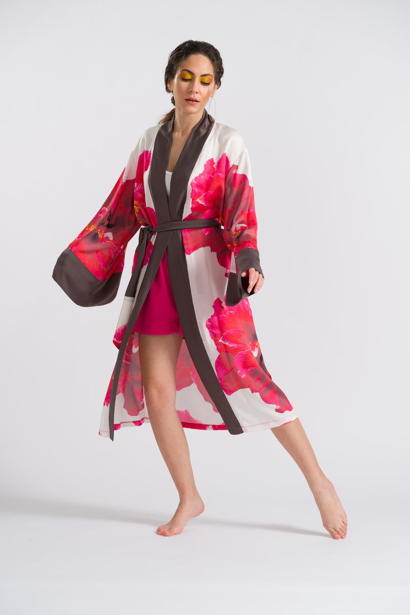 Pembe Çiçek Saten Uzun Kimono