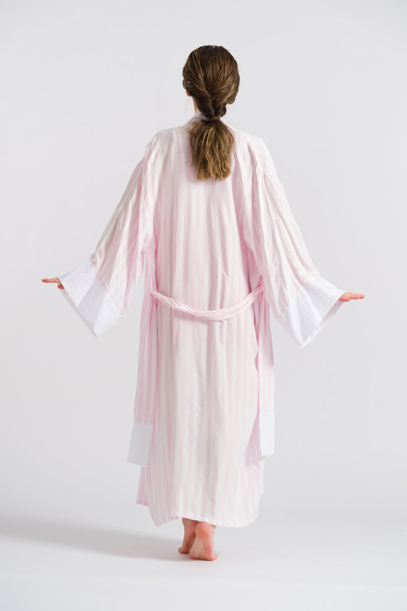 Uçuk Pembe Çizgili Uzun Kimono
