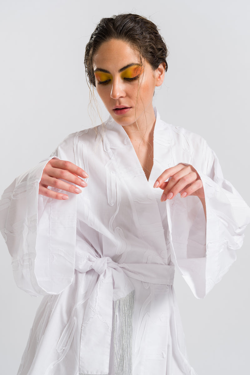 Beyaz Kabartmalı Kısa Kimono