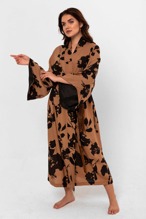 Kahverengi Çiçekli Uzun Kimono